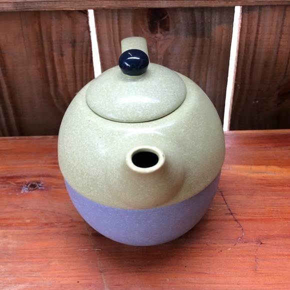 Agatha’s Bester Glazed Ceramic Individual Teapot - Picture 3 of 7